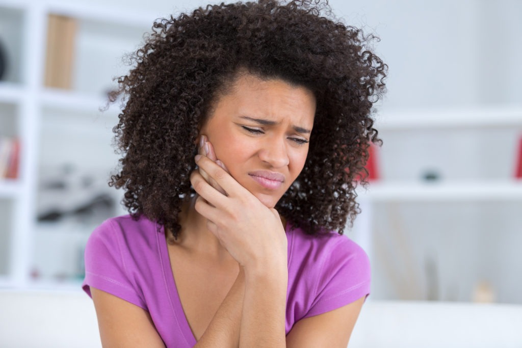 woman have a toothache