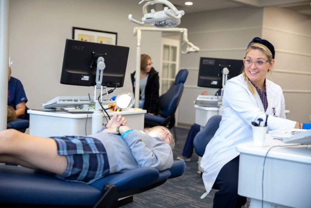 3 questions to ask when choosing an orthodontist